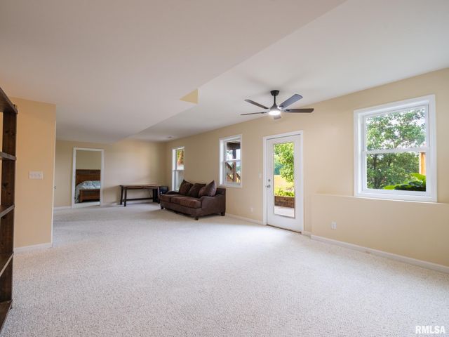 4906 S SIR LIONEL Court, Mapleton, IL 61547