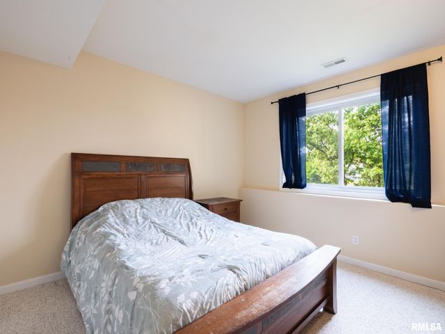 4906 S SIR LIONEL Court, Mapleton, IL 61547