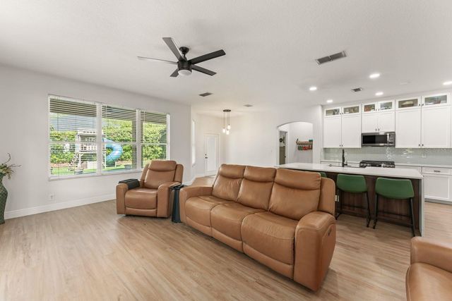 611 BROOKFIELD TERRACE, Deland, FL 32724