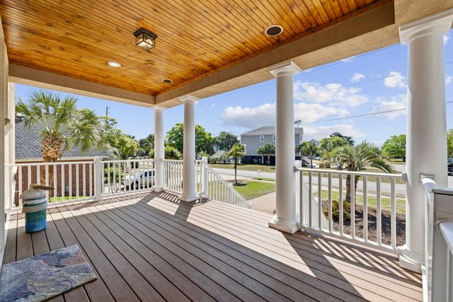 701 Hillside Ave. N, North Myrtle Beach, SC 29582