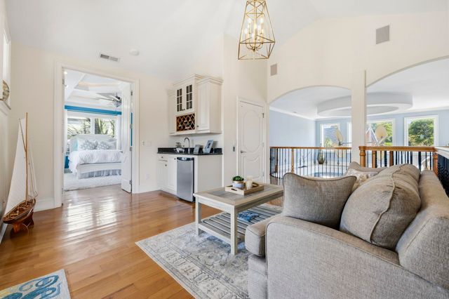 701 Hillside Ave. N, North Myrtle Beach, SC 29582