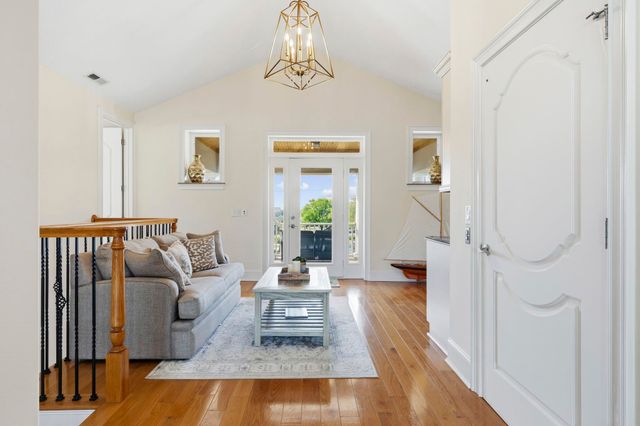 701 Hillside Ave. N, North Myrtle Beach, SC 29582