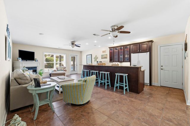 701 Hillside Ave. N, North Myrtle Beach, SC 29582