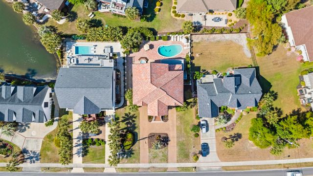 701 Hillside Ave. N, North Myrtle Beach, SC 29582