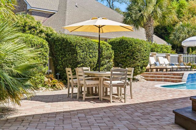 701 Hillside Ave. N, North Myrtle Beach, SC 29582