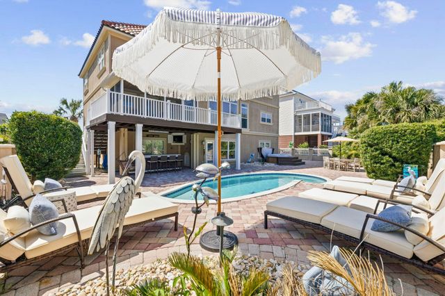 701 Hillside Ave. N, North Myrtle Beach, SC 29582