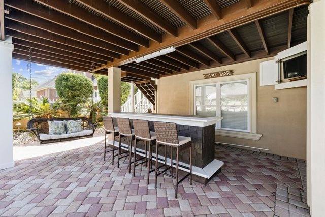 701 Hillside Ave. N, North Myrtle Beach, SC 29582