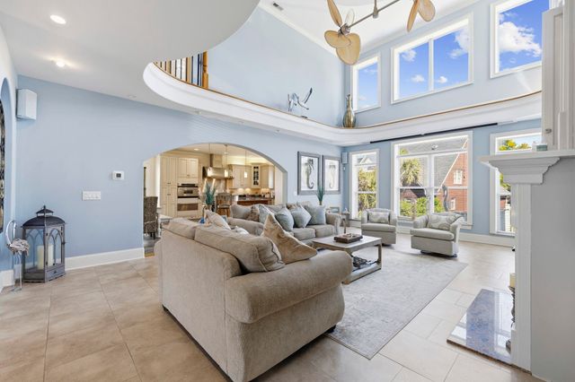 701 Hillside Ave. N, North Myrtle Beach, SC 29582