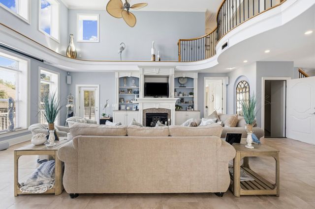 701 Hillside Ave. N, North Myrtle Beach, SC 29582