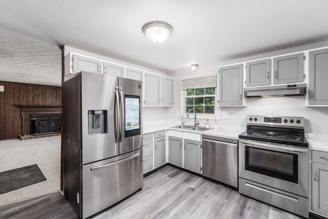626 Pickerington Hills Drive, Pickerington, OH 43147