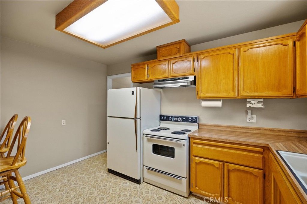 Image 13 of property listing at 33 La Cresenta, Oroville, CA 95965