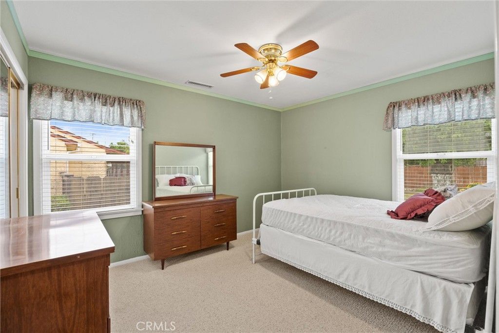 Image 18 of property listing at 33 La Cresenta, Oroville, CA 95965