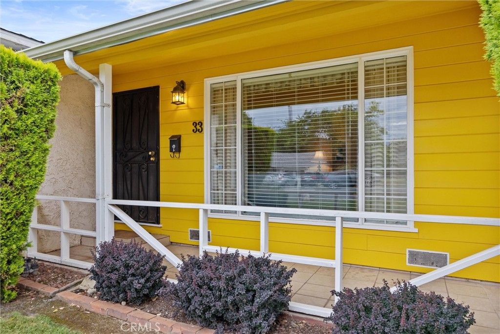 Image 5 of property listing at 33 La Cresenta, Oroville, CA 95965