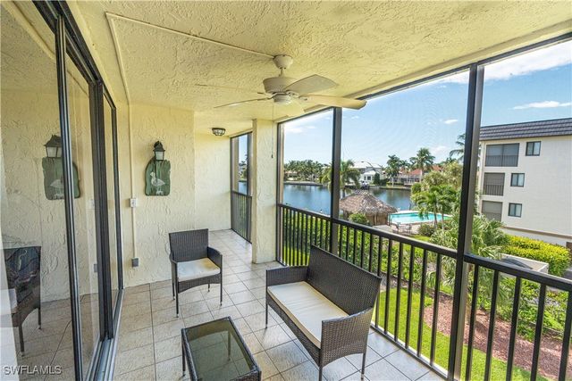 838 W Elkcam CIR 302, Marco Island, FL 34145