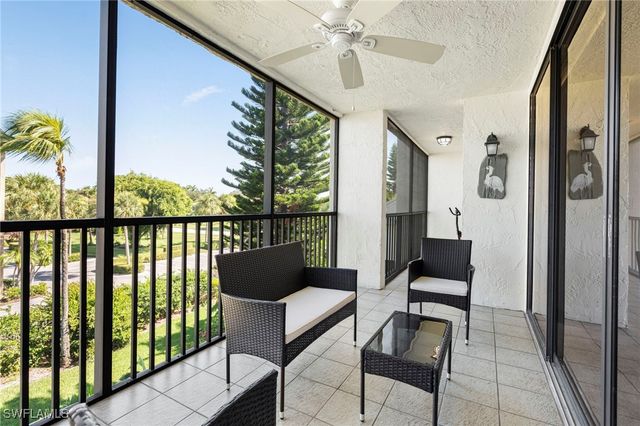 838 W Elkcam CIR 302, Marco Island, FL 34145