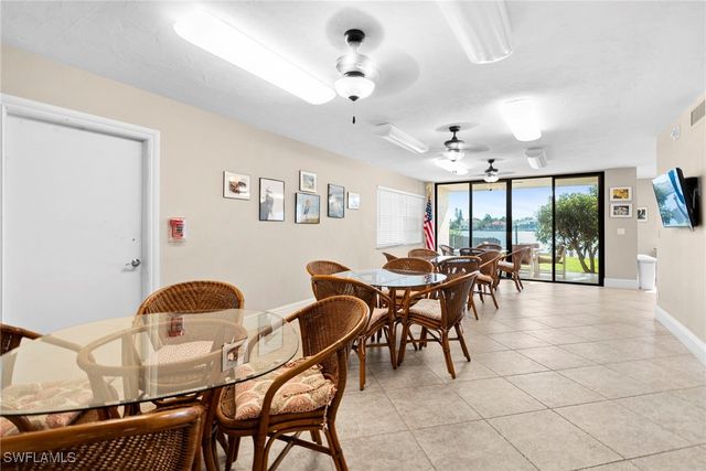 838 W Elkcam CIR 302, Marco Island, FL 34145