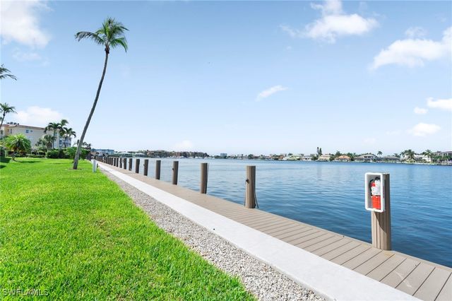 838 W Elkcam CIR 302, Marco Island, FL 34145
