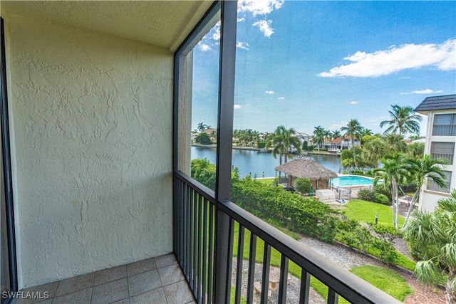 838 W Elkcam CIR 302, Marco Island, FL 34145