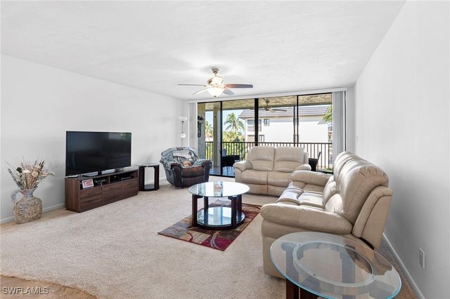 838 W Elkcam CIR 302, Marco Island, FL 34145