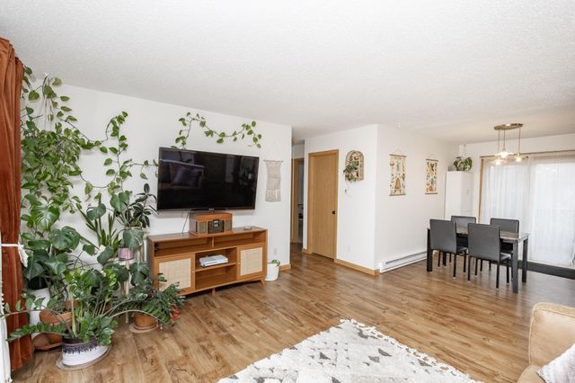 2008 5th Avenue E, West Fargo, ND 58078