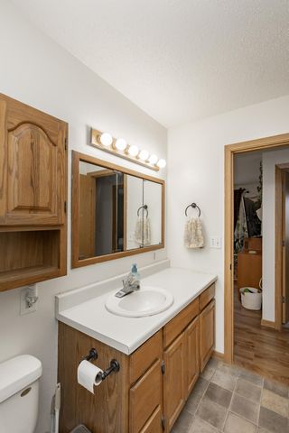 2008 5th Avenue E, West Fargo, ND 58078