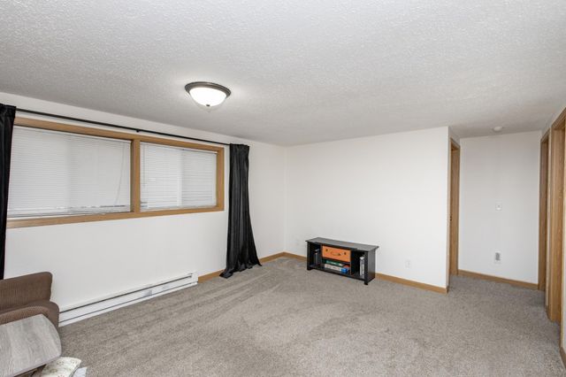 2008 5th Avenue E, West Fargo, ND 58078