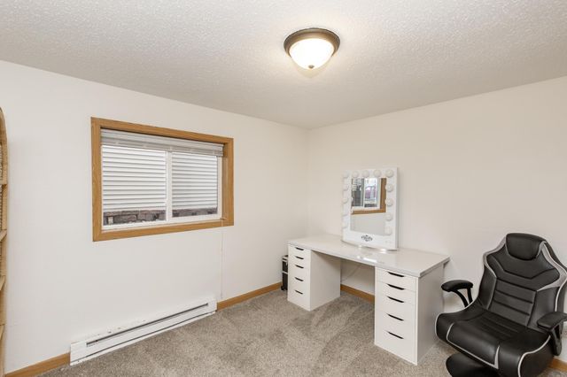 2008 5th Avenue E, West Fargo, ND 58078