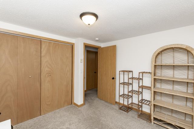 2008 5th Avenue E, West Fargo, ND 58078