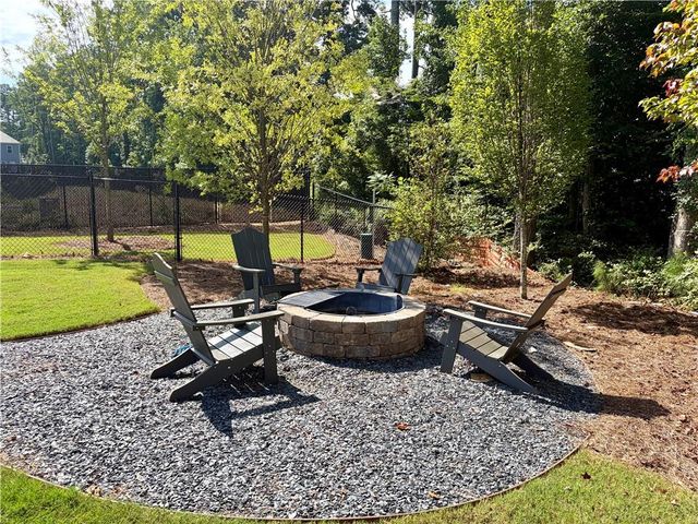 304 colsen Drive, Acworth, GA 30102