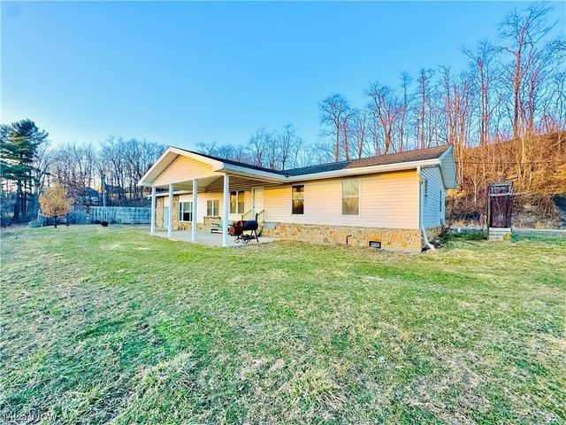 1284 River Road, Morgantown, WV 26501