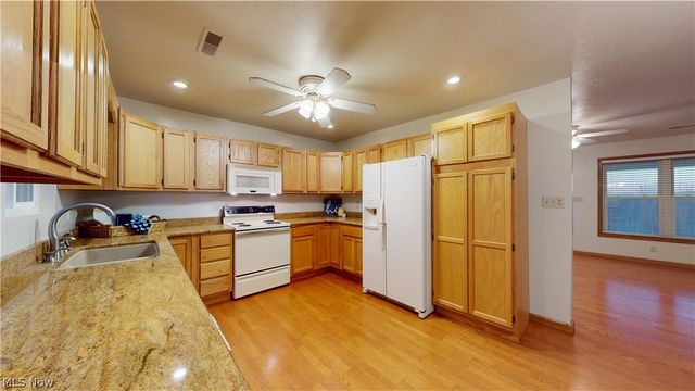 1284 River Road, Morgantown, WV 26501