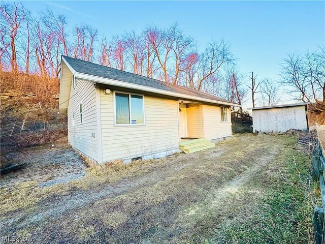 1284 River Road, Morgantown, WV 26501