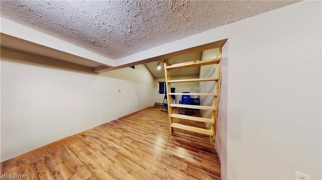 1284 River Road, Morgantown, WV 26501