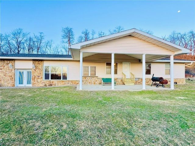 1284 River Road, Morgantown, WV 26501