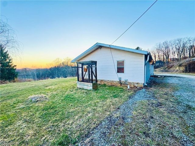 1284 River Road, Morgantown, WV 26501