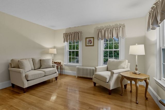 22 Adams St, Melrose, MA 02176