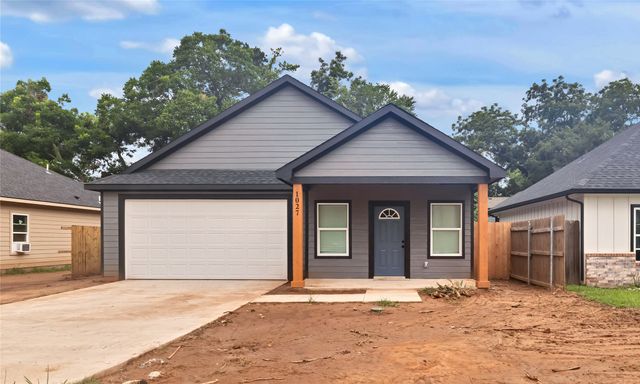 1027 W Coffin Street, Denison, TX 75020