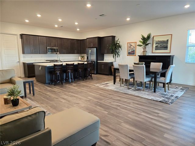 81 Reverie Heights Avenue, Henderson, NV 89011