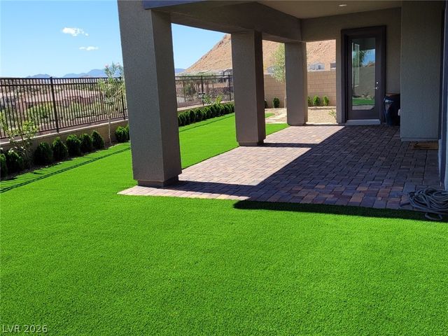 81 Reverie Heights Avenue, Henderson, NV 89011