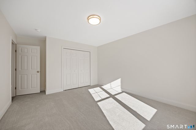 180 South Washington Street 7, Plainville, CT 06062