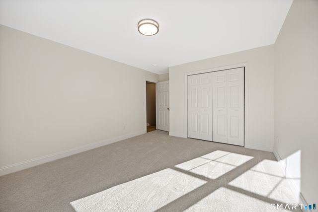 180 South Washington Street 7, Plainville, CT 06062