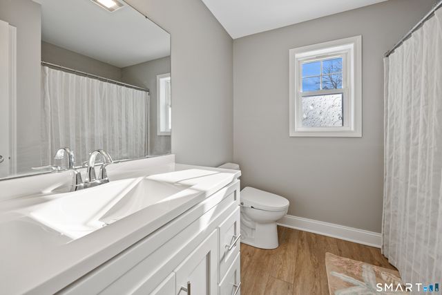 180 South Washington Street 7, Plainville, CT 06062