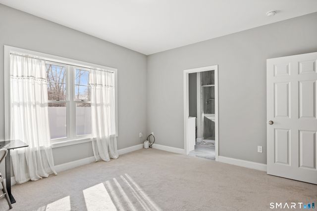 180 South Washington Street 7, Plainville, CT 06062