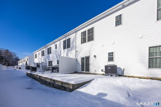 180 South Washington Street 7, Plainville, CT 06062