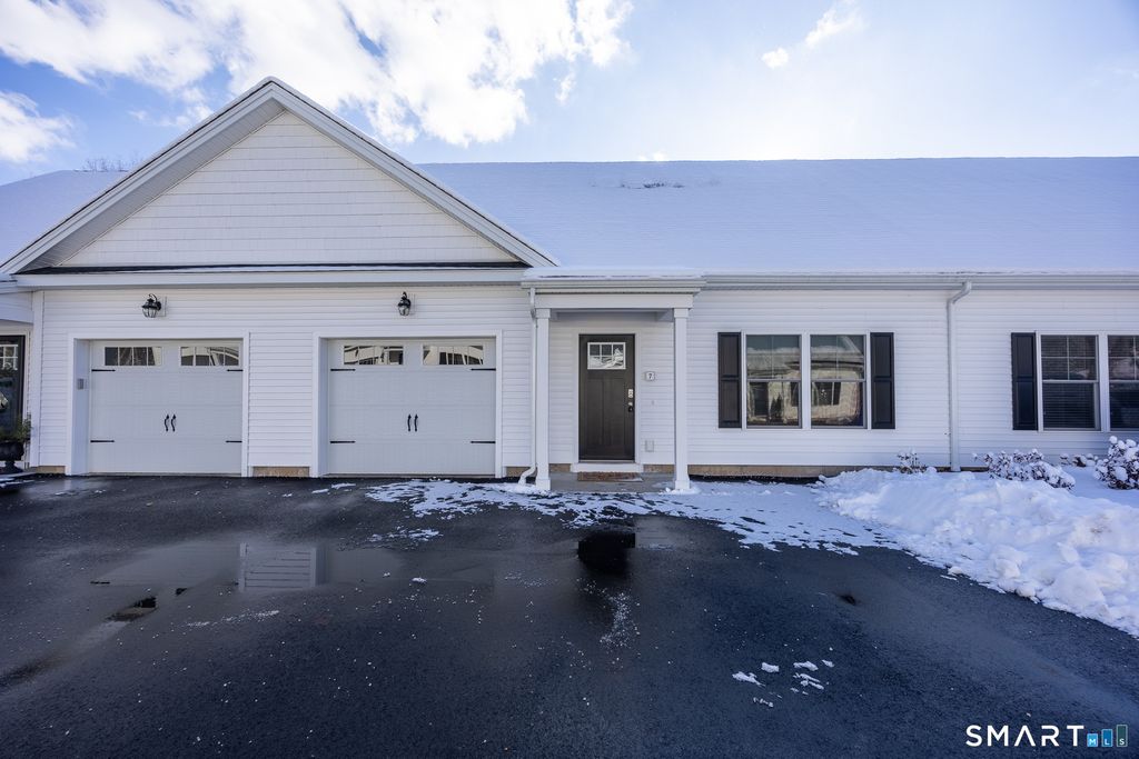 180 South Washington Street 7, Plainville, CT 06062