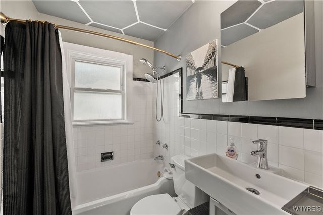 370 Washington Avenue, Tonawanda, NY 14127