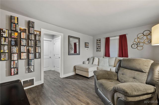 370 Washington Avenue, Tonawanda, NY 14127