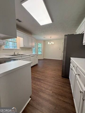 255 Lakeside Drive, Covington, GA 30016