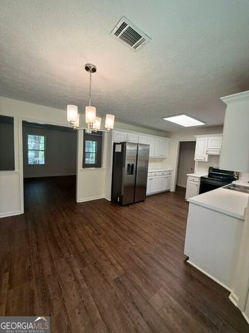 255 Lakeside Drive, Covington, GA 30016