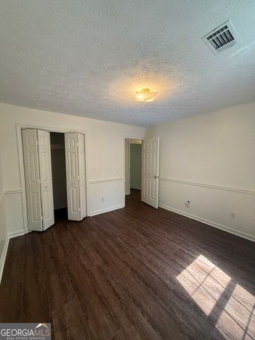 255 Lakeside Drive, Covington, GA 30016